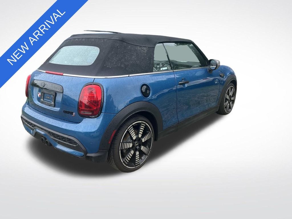 2024 MINI Cooper S Iconic