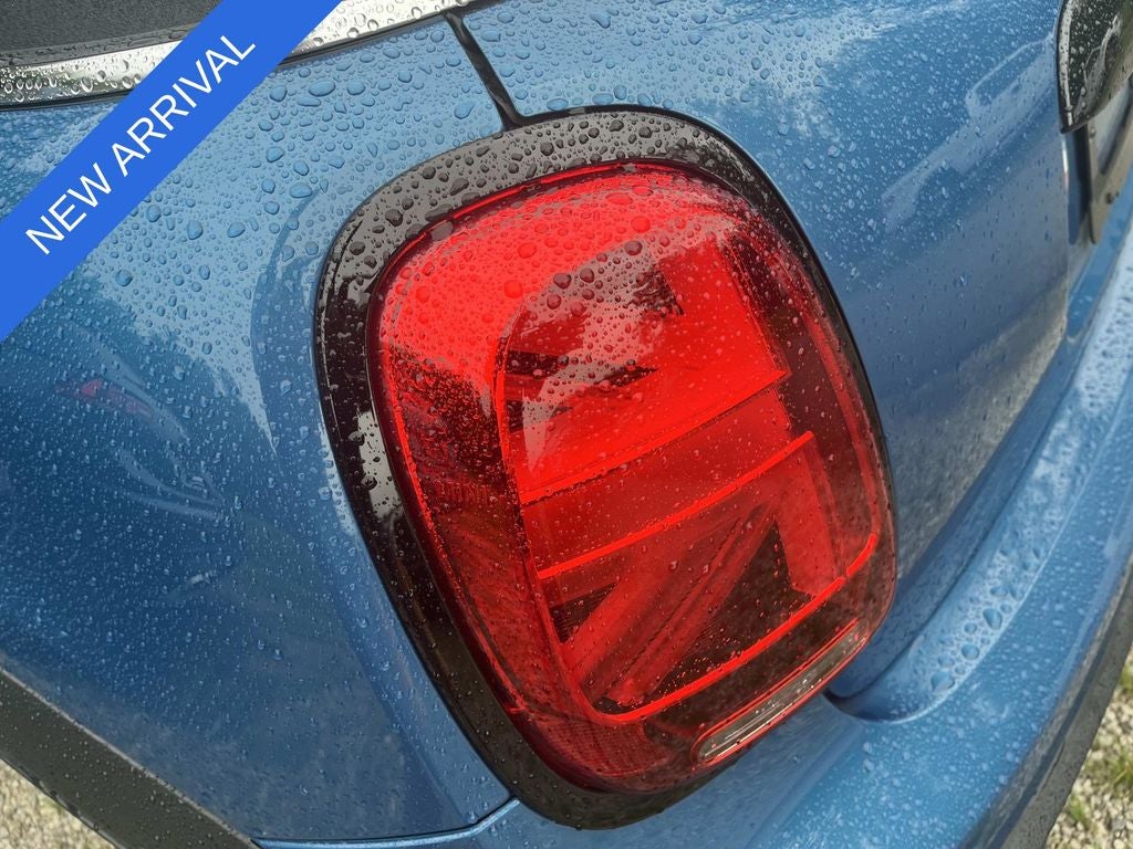 2024 MINI Cooper S Iconic