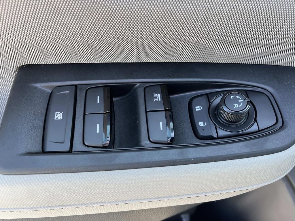 2026 Subaru FORESTER Standard Model