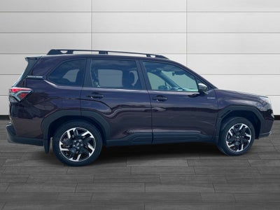 2026 Subaru FORESTER Premium Hybrid