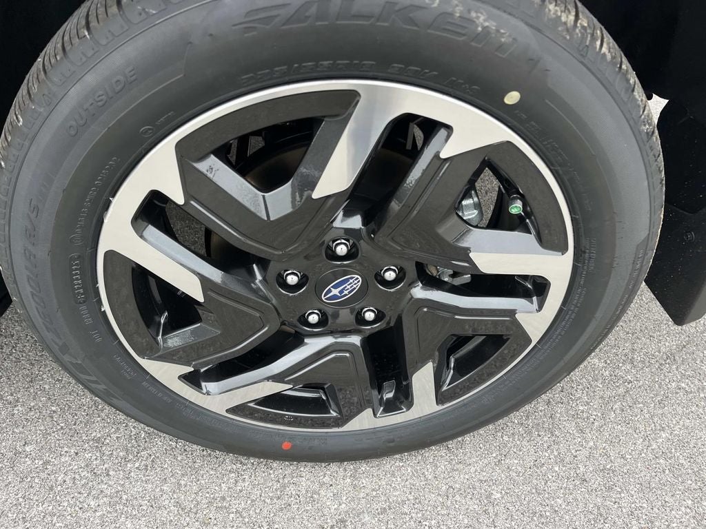 2025 Subaru FORESTER Limited Hybrid