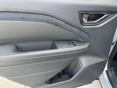 2025 Subaru FORESTER Limited Hybrid