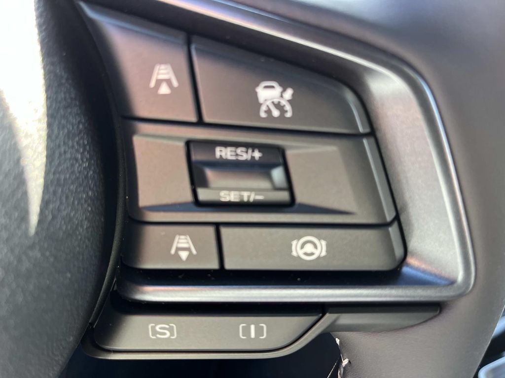 2025 Subaru FORESTER Limited Hybrid