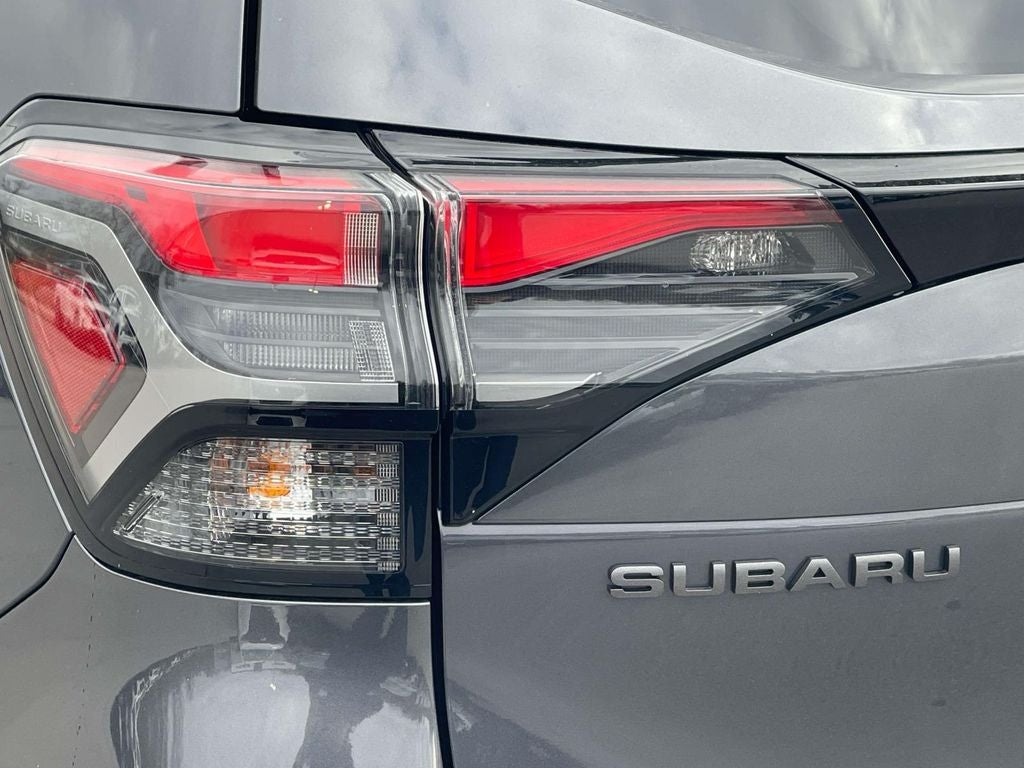 2025 Subaru FORESTER Touring Hybrid