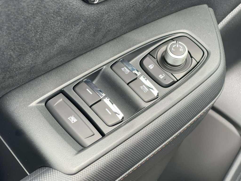 2025 Subaru FORESTER Touring Hybrid