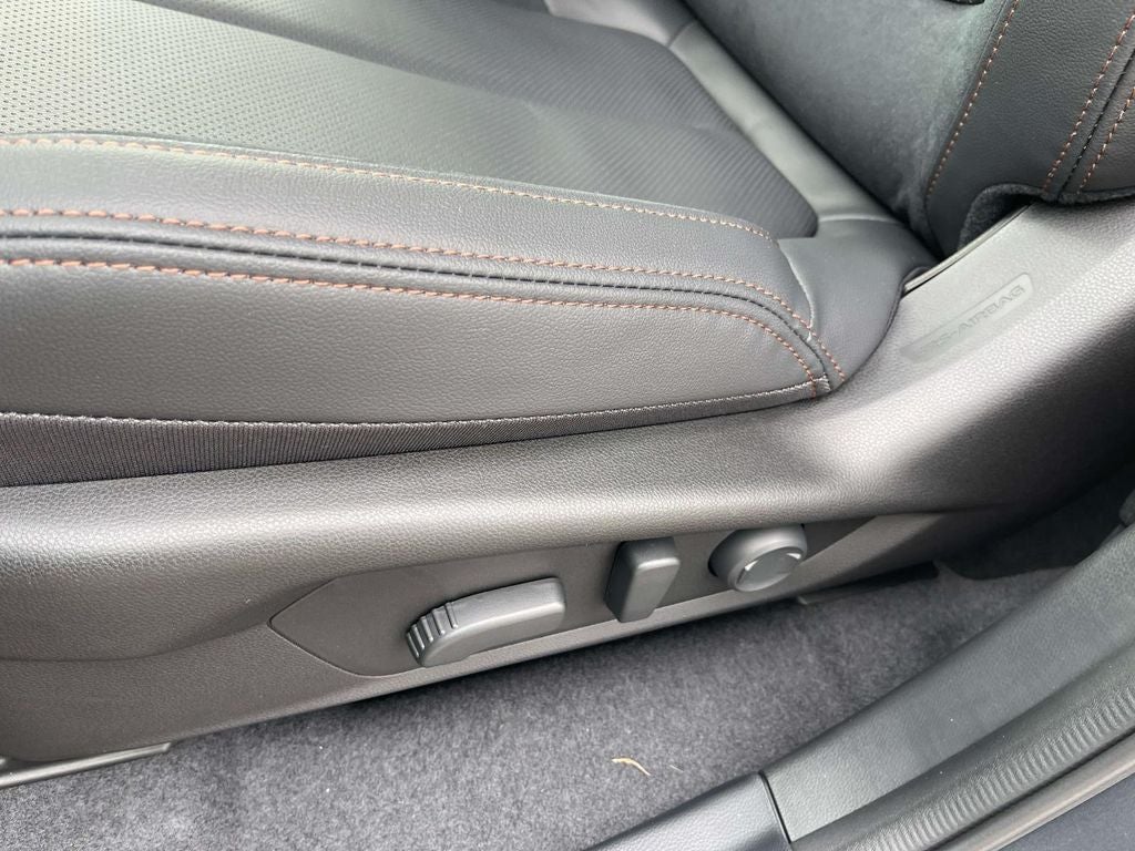 2025 Subaru FORESTER Touring Hybrid