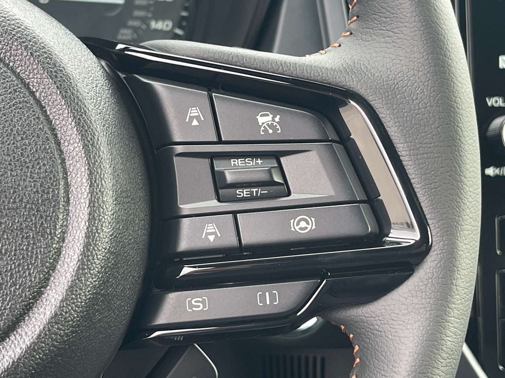 2025 Subaru FORESTER Touring Hybrid