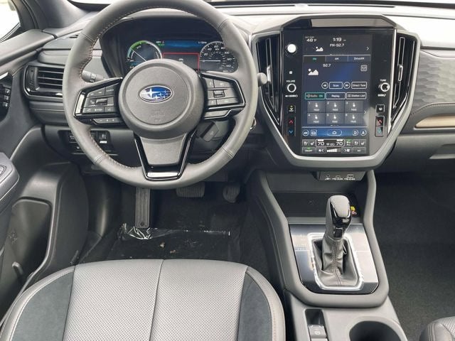 2025 Subaru FORESTER Touring Hybrid
