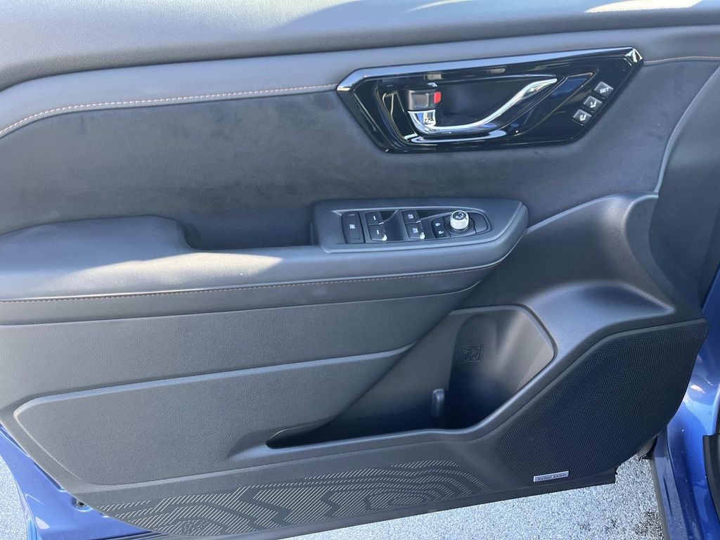 2025 Subaru FORESTER Touring Hybrid