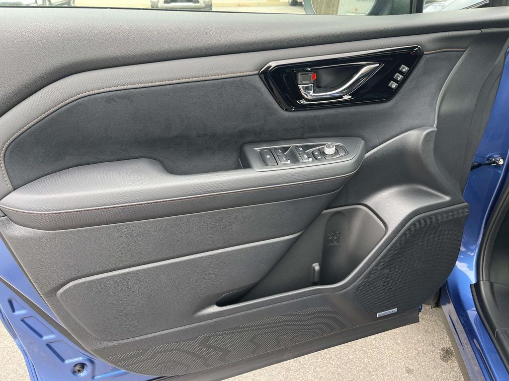 2025 Subaru FORESTER Touring Hybrid